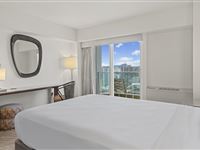 WaikikiTower-CityMountainView-1 